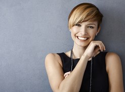 A girl wears a simple hairstyle to work